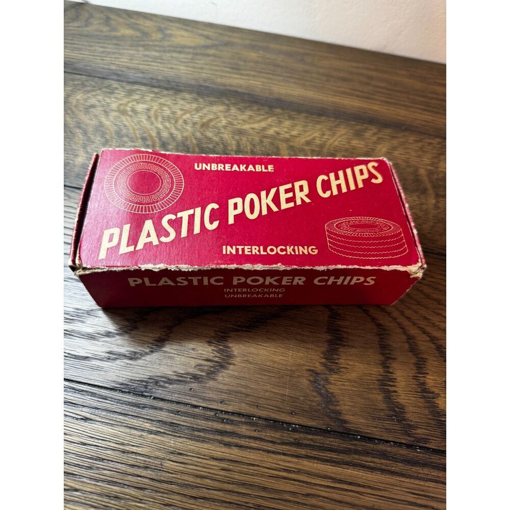 Complete set of vintage plastic poker chips in original box 100 chips.